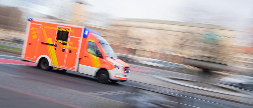 Ein Rettungswagen im Einsatz. (Symbolbild)