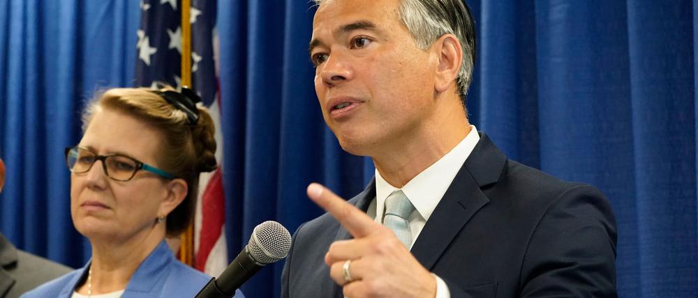 Der kalifornische Generalstaatsanwalt Rob Bonta will rigoros gegen Preiswucher, Betrügereien und Plündereien rund um die Feuerkatastrophe von Los Angeles vorgehen. (Archivbild)