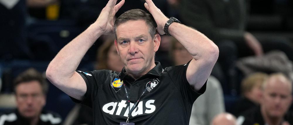Alfred Gislason kann sich den instabilen Auftritt seines Teams nicht erklären.