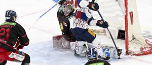 Die Eisbären verspielten gegen Düsseldorf noch die Führung.