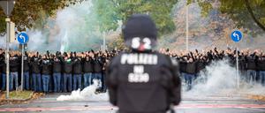 Wer bezahlt für Polizeikosten bei Hochrisikospielen? 