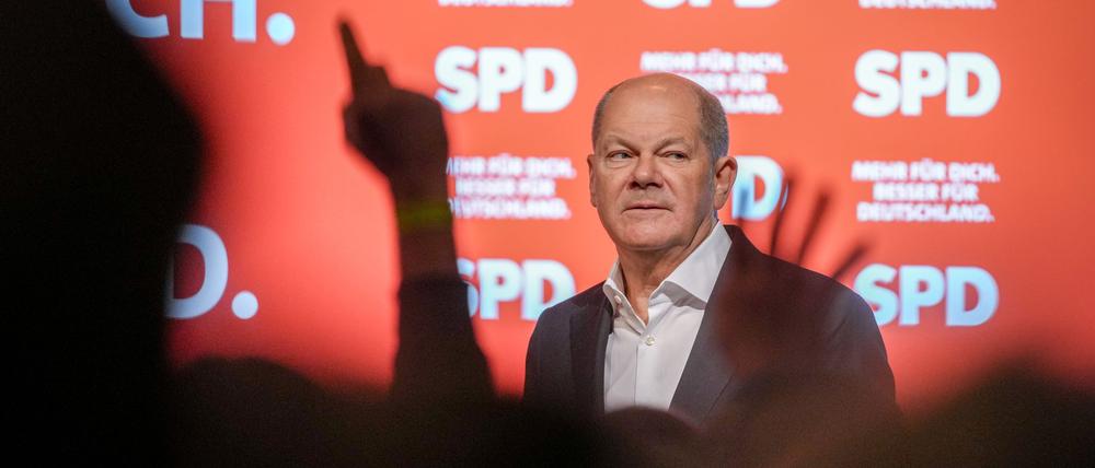 Weiteres Geld für Waffenlieferungen in die Ukraine soll es laut Kanzler Scholz nur unter einer Bedingung geben.