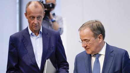 Archiv: Ex-Kanzlerkandidat Armin Laschet hat in einem Gastbeitrag für Schwarz-Gelb geworben und stellt sich damit gegen die Marschrichtung von Friedrich Merz.