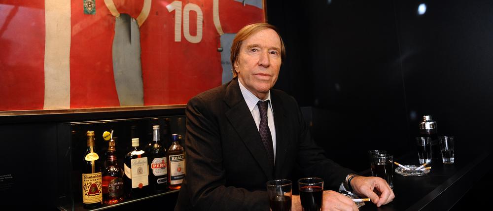 Ex-Fußball-Star Günter Netzer ist als Zeuge vor Gericht gefragt.
