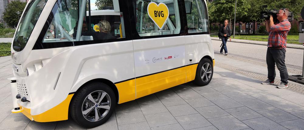 Pilotprojekte zum autonomen Fahren gibt es in Berlin schon lange - hier ein Beispiel aus dem Jahr 2017. (Archivbild)