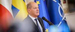 Bundeskanzler Olaf Scholz (SPD) spricht beim Nato-Ostseegipfel zu den Medienvertretern. 