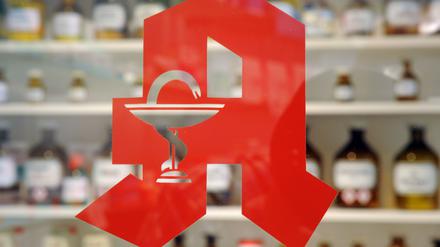 Das Medikament zur Gewichtsabnahme kostet die Apotheke über 1.000 Euro. (Symbolbild)