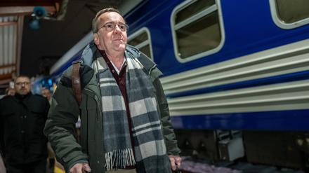 Bundesverteidigungsminister Boris Pistorius traf am Dienstag überraschend in der Ukraine ein.