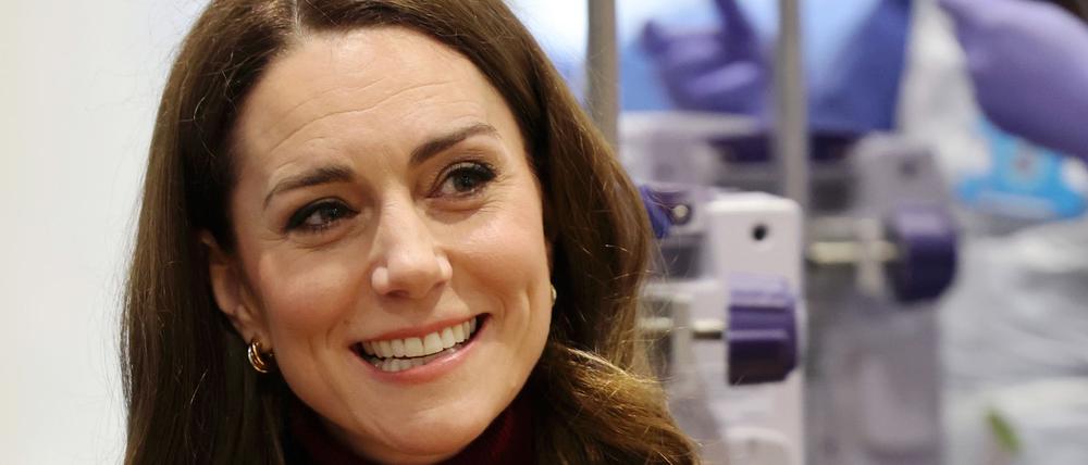 Am Dienstag besuchte Kate ein Londoner Krankenhaus, in dem sie auch selbst behandelt worden war.