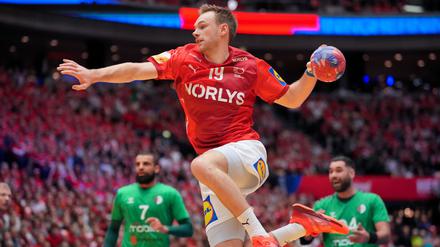Titelverteidiger Dänemark feierte zum Auftakt der Handball-WM einen klaren Sieg gegen Algerien.