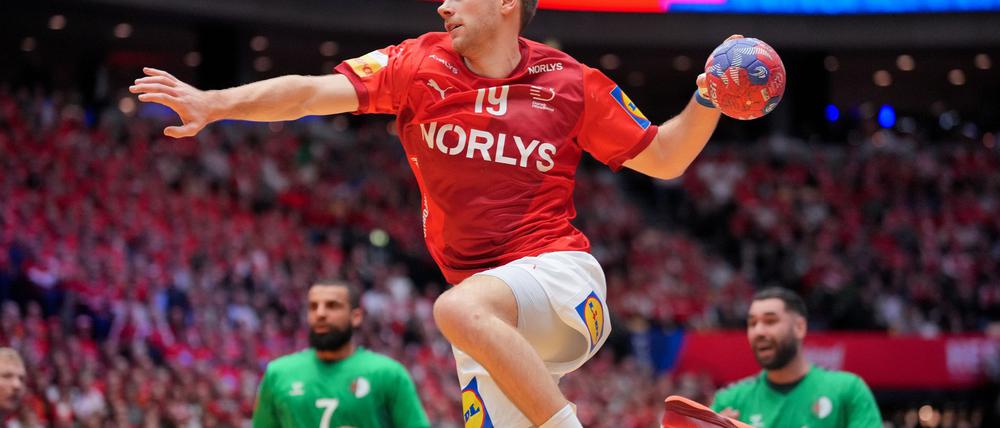 Titelverteidiger Dänemark feierte zum Auftakt der Handball-WM einen klaren Sieg gegen Algerien.