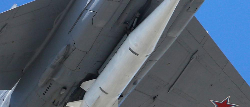 Russland soll bei der Attacke auf das ukrainische Energieversorgungsnetz neben Marschflugkörpern auch Kinschal-Raketen eingesetzt haben (Archivbild)