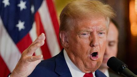 FILE PHOTO: Republican presidential nominee and former U.S. President Donald Trump gestures as he speaks during a press conference at Trump Tower in New York City, U.S., September 6, 2024. REUTERS/David Dee Delgado//File Photo