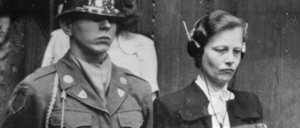 Herta Oberheuser stand wegen Kriegsverbrechen im Konzentrationslager Ravensbrück vor Gericht. Sie war an spektakulären Menschenversuchen im KZ beteiligt.
