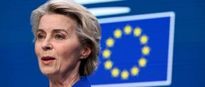 Als „starke Stimme Europas in der Welt“ wird EU-Kommissionspräsidentin Ursula von der Leyen mit dem Karlspreis 2025 ausgezeichnet.