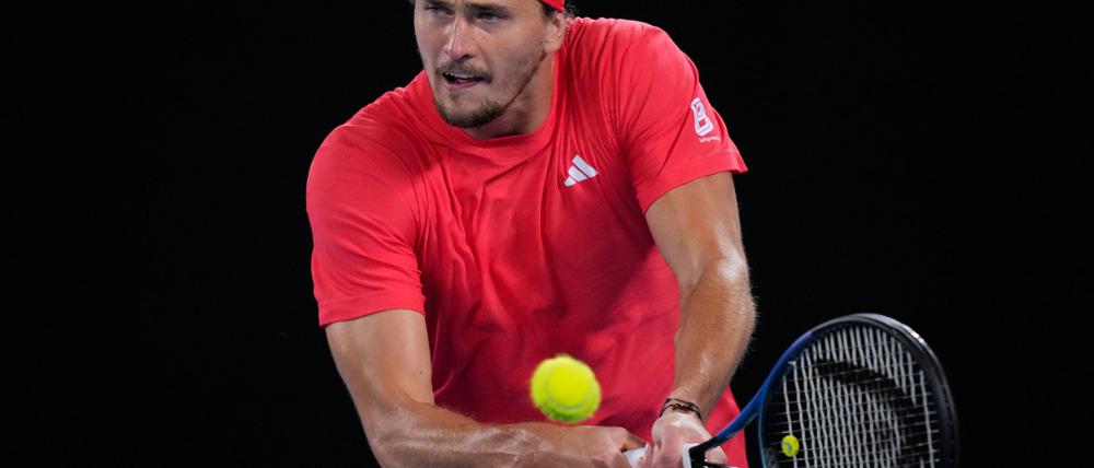 Alexander Zverev will seine Haare nicht so schnell abschneiden.