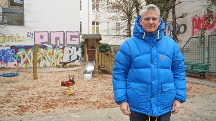 Enrico Brissa ist der Initiator einer geplanten Gedenktafel, die an der Bleibtreustraße in Berlin-Charlottenburg an ein jüdisches Ritual-Tauchbad (Mikwe) erinnern soll.
