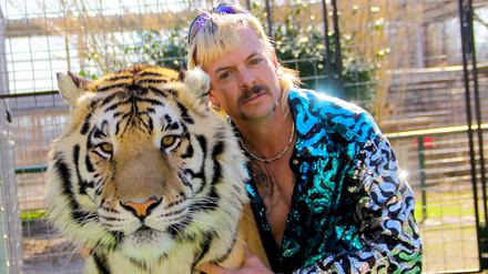 Trashiger Chauvinismus. Joe Exotic, Protagonist der Netflix-Serie „Tiger King“, hat sich auf die Seite der Republikaner geschlagen.