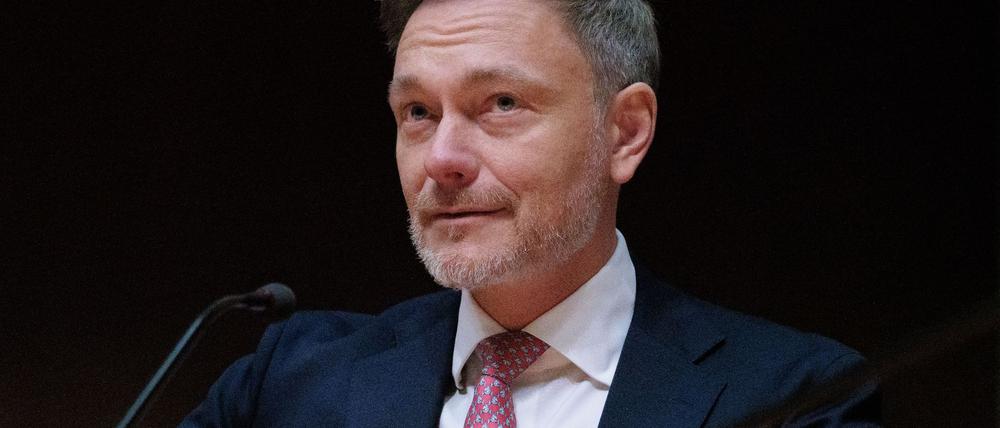 Lindner war für einen längeren Betrieb der Atomkraftwerke.