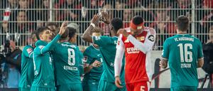 Für Danilho Doekhi (vorne rechts) und den 1. FC Union war es mal wieder ein Abend zum Vergessen.