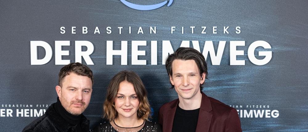 Das Hauptdarsteller-Trio von „Der Heimweg“ bei der Premiere in Berlin.