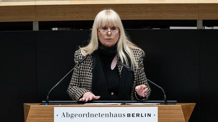 Berliner Senatorin für Inneres und Sport, spricht bei der Plenarsitzung des Berliner Abgeordnetenhaus.