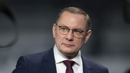 Tino Chrupalla, AfD-Bundesvorsitzender und Fraktionsvorsitzender der AfD, reist zur Amtseinführung von Donald Trump nach Washington.