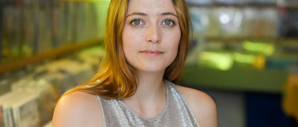 Ihr schlechtester Kuss sei damit geendet, „dass sich unsere Zahnspangen verhakten“, sagte die 1989 in London geborene Plaß der Zeitschrift „Gala“. 