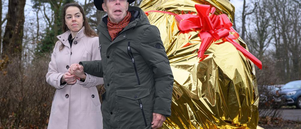 Anlässlich des 80. Geburtstags von Gunther von Hagens wurde eine Herz-Skulptur enthüllt. 