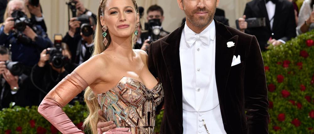 Das Schauspieler-Ehepaar Blake Lively und Ryan Reynolds wurde von ihrem Kollegen Justin Baldoni wegen Verleumdung verklagt. (Archivbild)