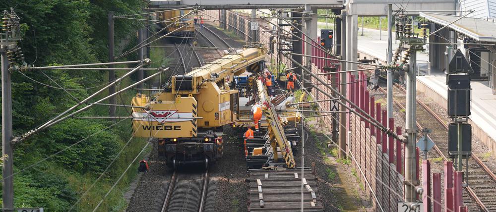 2024 war die Strecke Hamburg-Berlin schon ein mal mehrere Monate für Bauarbeiten gesperrt. (Archivbild)