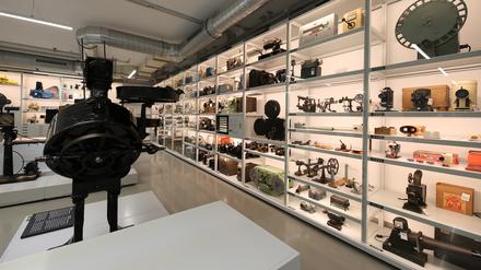 Ausstellungsstücke im Schaudepot Potsdam.
