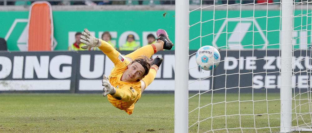 Fürths Torwart Körber war beim 0:1 chancenlos und musste später ausgewechselt werden.