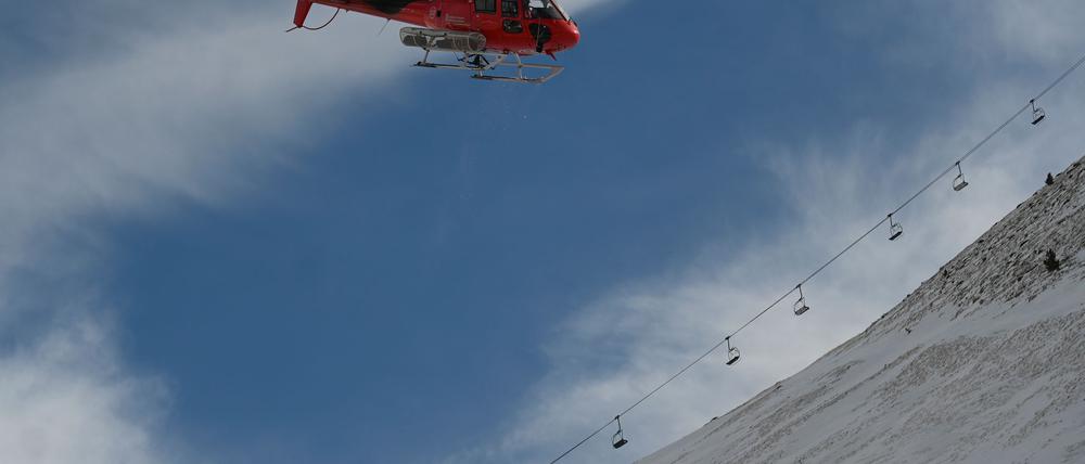 Insgesamt fünf Hubschrauber wurden eingesetzt.
