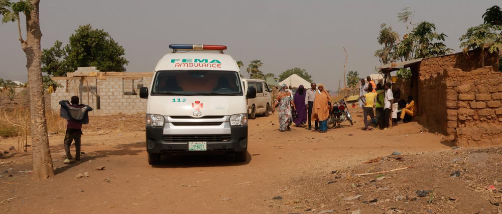 Ein Krankenwagen in der Nähe der nigerianischen Hauptstadt Abuja (Symbolbild)