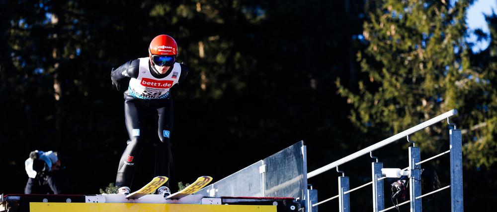 Julian Schmid auf der Schanze im Schwarzwald.