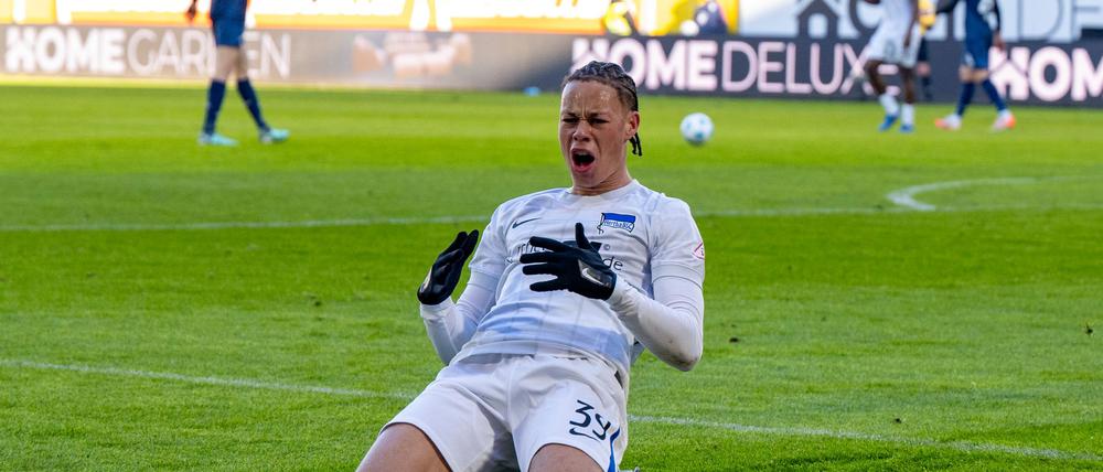 Traf sehr sehenswert zum 1:0: Herthas Derry Scherhant.