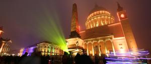 Die Nikolaikirche blieb bei der elften Ausgabe von „Unterwegs im Licht“ von Nebel umhüllt. 