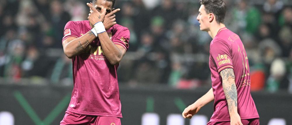 Doppeltorschütze: Samuel Essende war Mann des Tages beim FC Augsburg.