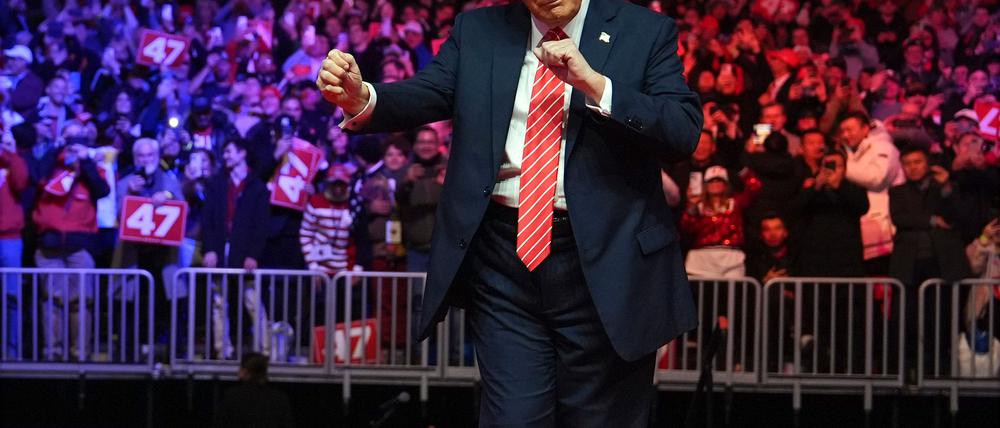 Der „Trump Dance“ hat sich längst als Meme im Internet verbreitet.