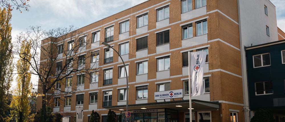 Außenansicht der DRK-Klinik Mitte in der Drontheimer Straße in Berlin-Wedding