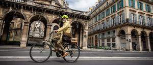 Viel schöner mit dem Fahrrad: Pariser Radler.