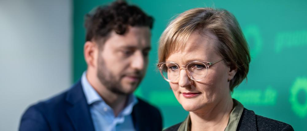 Schwerer Gang: Die Bundesvorsitzenden der Grünen, Franziska Brantner und Felix Banaszak, erläutern die Konsequenzen aus dem Fall Gelbhaar.