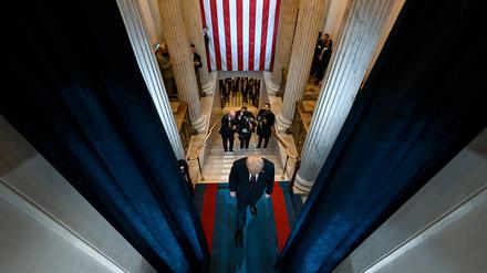 Donald Trump will unmittelbar nach seiner Vereidigung als US-Präsident folgenschwere Entscheidungen treffen. 