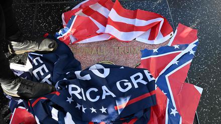 Anti-Trump-Protest auf dem Hollywood Walk of Fame in Los Angeles.