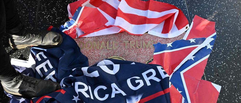 Anti-Trump-Protest auf dem Hollywood Walk of Fame in Los Angeles.