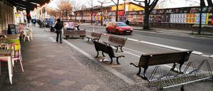 Sitzgelegenheiten in der Revaler Straße.