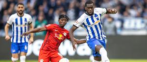 Wilfried Kanga (re.) verlässt Hertha BSC.