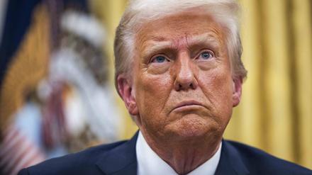 Trump lehnt die bisher von den USA geleisteten Milliardenhilfen für die Ukraine ab und will rasch einen Friedensschluss erreichen.