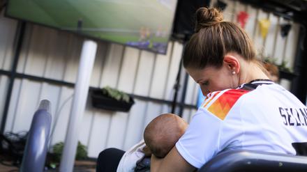 Stürmerin Tabea Sellner aus der DFB-Auswahl wurde kürzlich Mutter.
